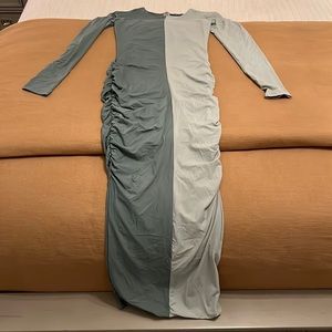 Bodycon maxi dress. Two toned.